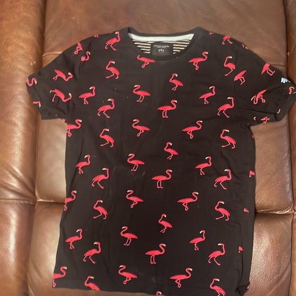 Three in bundle on this listing, all three are in good condition with no stains - Picture 2 of 3